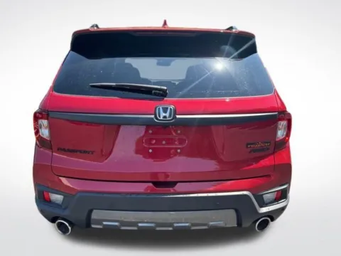 More photos of 2022 Honda Passport TrailSport at Zeigler BMW of Kalamazoo, MI