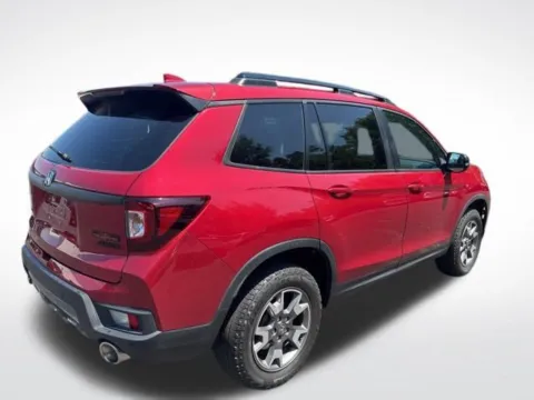More photos of 2022 Honda Passport TrailSport at Zeigler BMW of Kalamazoo, MI