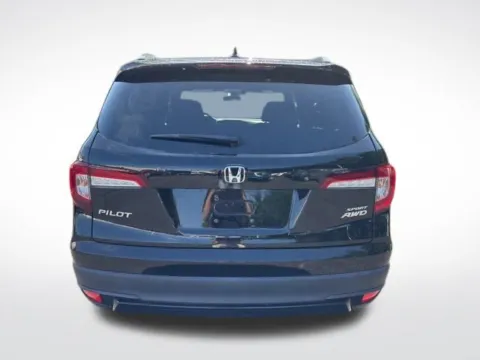 More photos of 2022 Honda Pilot Sport at Zeigler BMW of Kalamazoo, MI