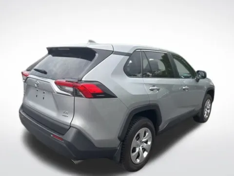More photos of 2021 Toyota RAV4 Hybrid XLE at Zeigler BMW of Kalamazoo, MI