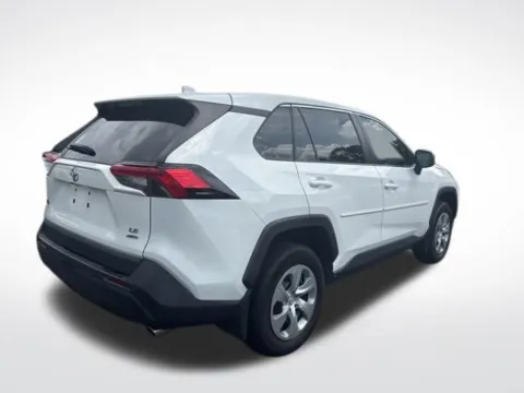 More photos of 2022 Toyota RAV4 LE at Zeigler BMW of Kalamazoo, MI
