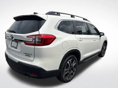More photos of 2023 Subaru Ascent Limited at Zeigler BMW of Kalamazoo, MI