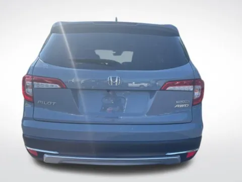 More photos of 2022 Honda Pilot Touring at Zeigler BMW of Kalamazoo, MI
