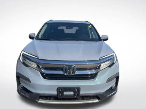 Photos of 2022 Honda Pilot Touring for sale in Kalamazoo, MI at Zeigler BMW of Kalamazoo