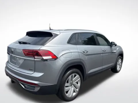 More photos of 2022 Volkswagen Atlas Cross Sport 3.6L V6 SE w/Technology at Zeigler BMW of Kalamazoo, MI