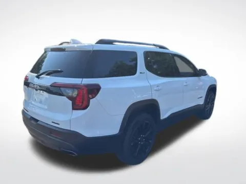 More photos of 2022 GMC Acadia SLT at Zeigler BMW of Kalamazoo, MI