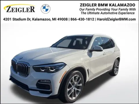 White 2021 BMW X5 xDrive45e for sale in Kalamazoo, MI