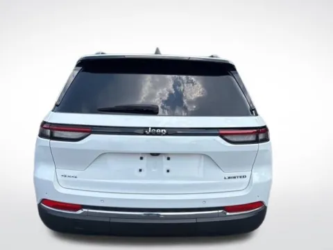 More photos of 2023 Jeep Grand Cherokee Limited at Zeigler BMW of Kalamazoo, MI