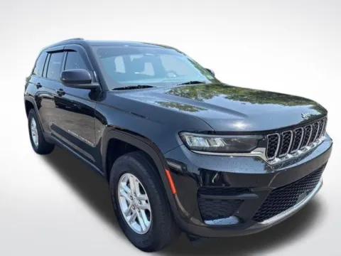 Another view of 2022 Jeep Grand Cherokee Laredo for sale in Kalamazoo, MI at Zeigler BMW of Kalamazoo