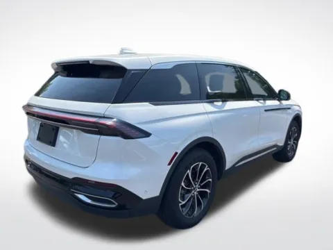 More photos of 2024 Lincoln Nautilus Premiere at Zeigler BMW of Kalamazoo, MI