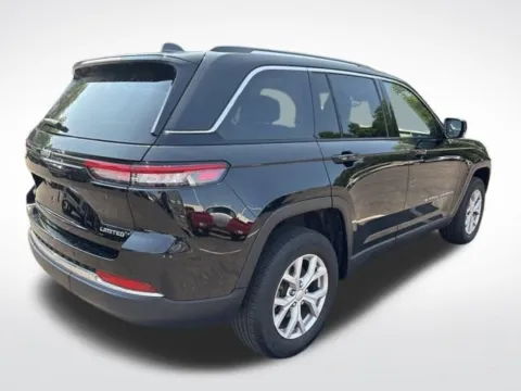 More photos of 2022 Jeep Grand Cherokee Limited at Zeigler BMW of Kalamazoo, MI
