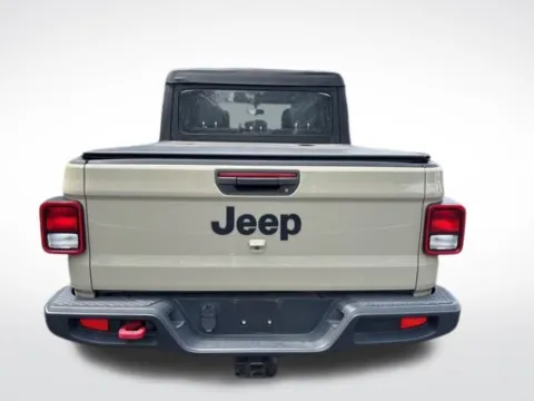 More photos of 2020 Jeep Gladiator Sport at Zeigler BMW of Kalamazoo, MI