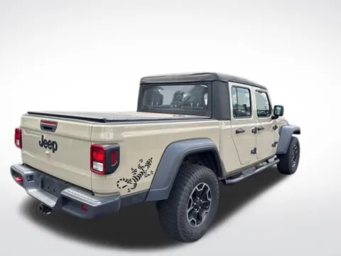 More photos of 2020 Jeep Gladiator Sport at Zeigler BMW of Kalamazoo, MI