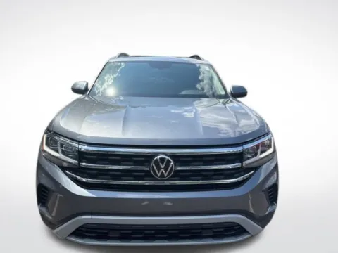 Photos of 2023 Volkswagen Atlas 3.6L V6 SE w/Technology for sale in Kalamazoo, MI at Zeigler BMW of Kalamazoo