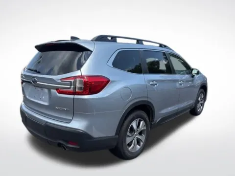 More photos of 2023 Subaru Ascent Premium at Zeigler BMW of Kalamazoo, MI