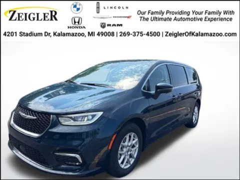 Blue 2023 Chrysler Pacifica Touring L for sale in Kalamazoo, MI