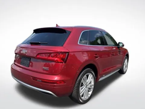 More photos of 2018 Audi Q5 2.0T at Zeigler BMW of Kalamazoo, MI