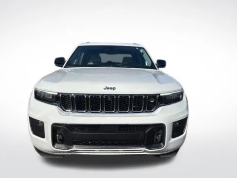 Photos of 2022 Jeep Grand Cherokee Overland for sale in Kalamazoo, MI at Zeigler BMW of Kalamazoo