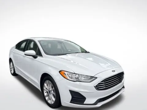 Another view of 2019 Ford Fusion SE for sale in Kalamazoo, MI at Zeigler BMW of Kalamazoo