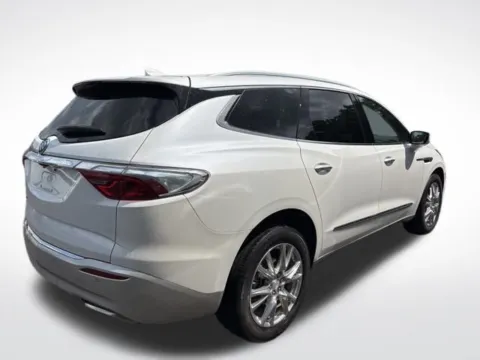 More photos of 2022 Buick Enclave Premium Group at Zeigler BMW of Kalamazoo, MI