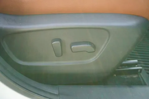 More photos of 2017 Nissan Rogue at Zeigler BMW of Kalamazoo, MI