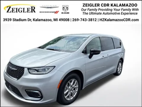 Silver 2024 Chrysler Pacifica Touring L for sale in Kalamazoo, MI