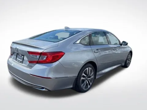 More photos of 2018 Honda Accord Hybrid Touring at Zeigler BMW of Kalamazoo, MI