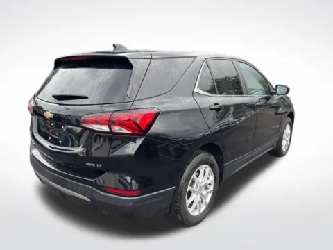More photos of 2022 Chevrolet Equinox LT at Zeigler BMW of Kalamazoo, MI