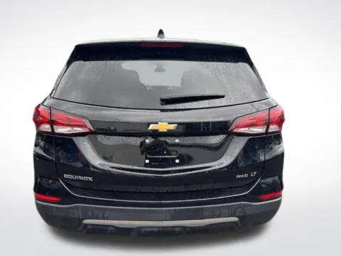 More photos of 2022 Chevrolet Equinox LT at Zeigler BMW of Kalamazoo, MI