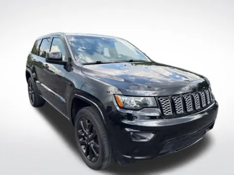 Another view of 2022 Jeep Grand Cherokee WK Laredo X for sale in Kalamazoo, MI at Zeigler BMW of Kalamazoo