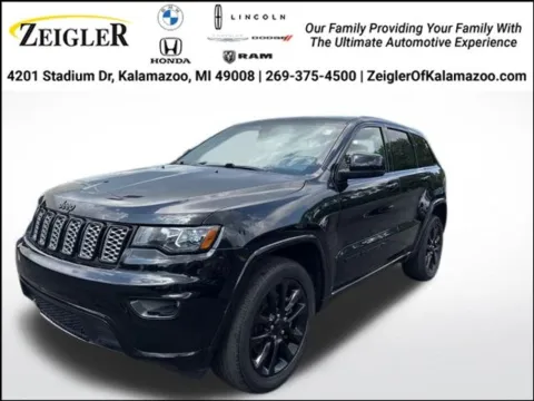 Black 2022 Jeep Grand Cherokee WK Laredo X for sale in Kalamazoo, MI