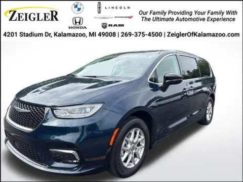 Blue 2024 Chrysler Pacifica Touring L for sale in Kalamazoo, MI