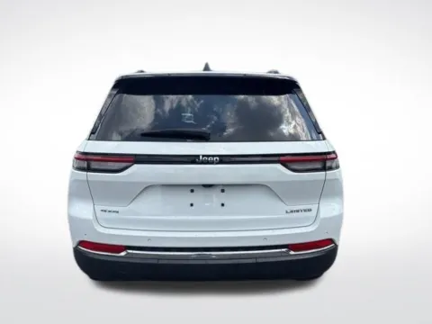 More photos of 2022 Jeep Grand Cherokee Limited at Zeigler BMW of Kalamazoo, MI