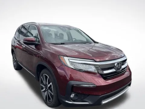 Another view of 2022 Honda Pilot Touring for sale in Kalamazoo, MI at Zeigler BMW of Kalamazoo