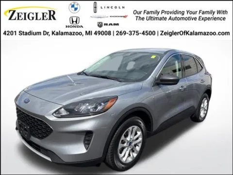 Silver 2022 Ford Escape SE for sale in Kalamazoo, MI