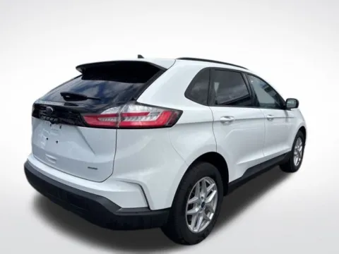 More photos of 2022 Ford Edge SE at Zeigler BMW of Kalamazoo, MI