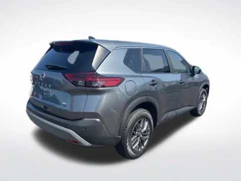 More photos of 2023 Nissan Rogue S at Zeigler BMW of Kalamazoo, MI