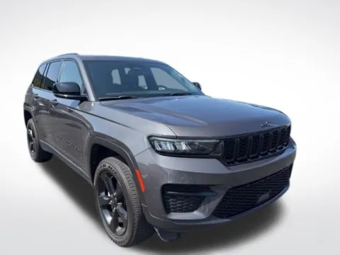 Another view of 2023 Jeep Grand Cherokee Altitude for sale in Kalamazoo, MI at Zeigler BMW of Kalamazoo