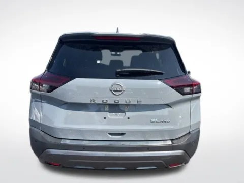 More photos of 2023 Nissan Rogue SL at Zeigler BMW of Kalamazoo, MI
