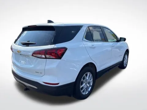 More photos of 2023 Chevrolet Equinox LT at Zeigler BMW of Kalamazoo, MI