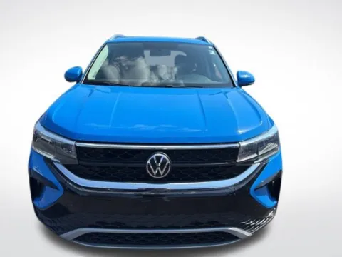 Photos of 2022 Volkswagen Taos 1.5T SE for sale in Kalamazoo, MI at Zeigler BMW of Kalamazoo