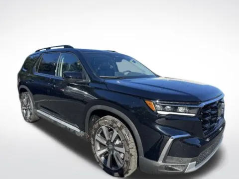 Another view of 2024 Honda Pilot Touring for sale in Kalamazoo, MI at Zeigler BMW of Kalamazoo