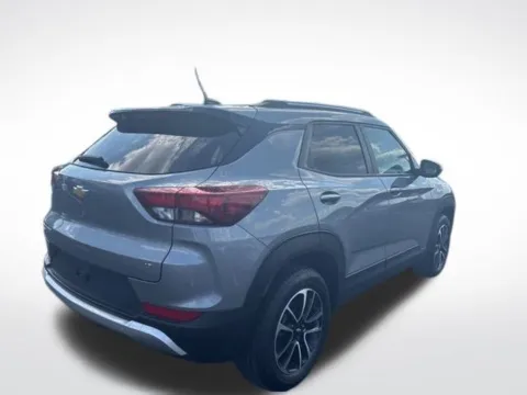 More photos of 2024 Chevrolet TrailBlazer LT at Zeigler BMW of Kalamazoo, MI