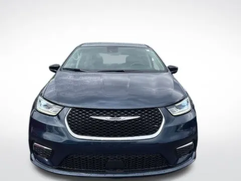 Photos of 2024 Chrysler Pacifica Touring L for sale in Kalamazoo, MI at Zeigler BMW of Kalamazoo