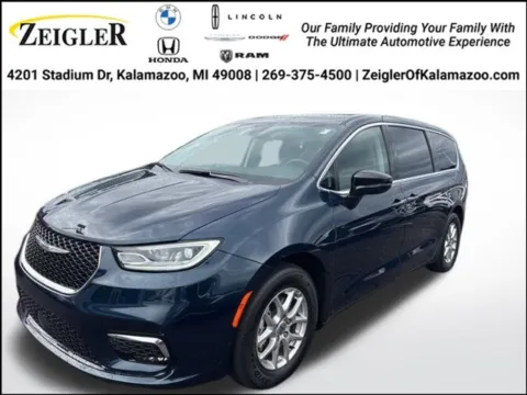 Blue 2024 Chrysler Pacifica Touring L for sale in Kalamazoo, MI