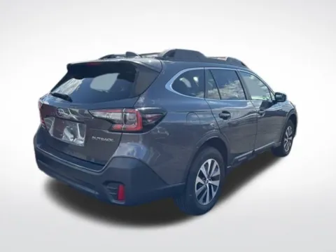More photos of 2020 Subaru Outback Premium at Zeigler BMW of Kalamazoo, MI