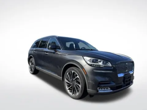 Another view of 2020 Lincoln Aviator Reserve for sale in Kalamazoo, MI at Zeigler BMW of Kalamazoo