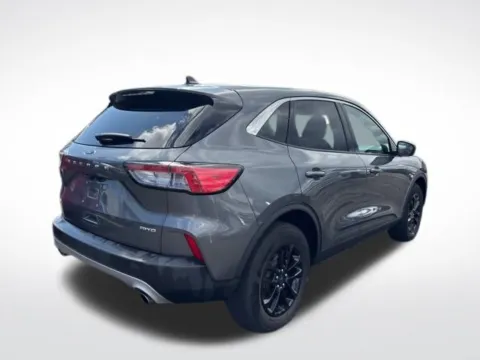 More photos of 2022 Ford Escape SE at Zeigler BMW of Kalamazoo, MI