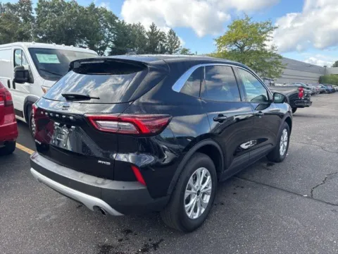 More photos of 2023 Ford Escape Active at Zeigler BMW of Kalamazoo, MI