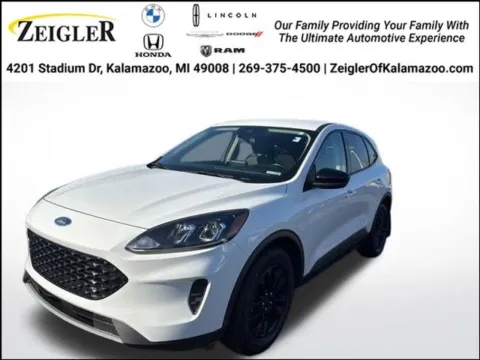 White 2020 Ford Escape SE Sport Hybrid for sale in Kalamazoo, MI